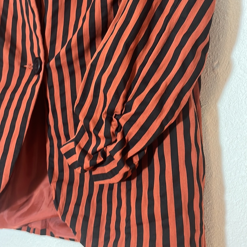 Zenobia Single button Striped Women’s Blazer - Picture 7 of 10